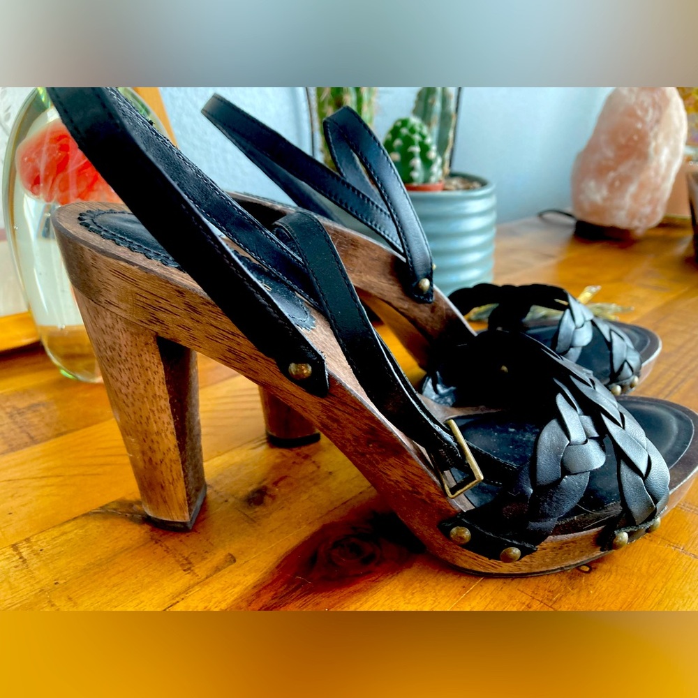 Banana Republic Black leather wooden platforms